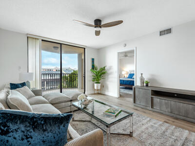 896 N Federal Highway, Lantana, FL 33462