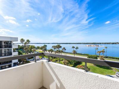 3120 S Ocean Boulevard, Palm Beach, FL 33480