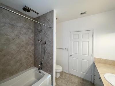 802 W Windward 415 Way, Lantana, FL 33462