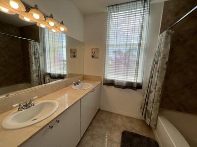 802 W Windward 415 Way, Lantana, FL 33462