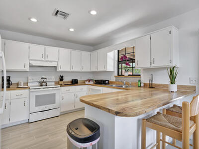 691 NW Sharpe Street, Port Saint Lucie, FL 34983