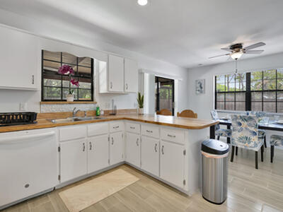 691 NW Sharpe Street, Port Saint Lucie, FL 34983