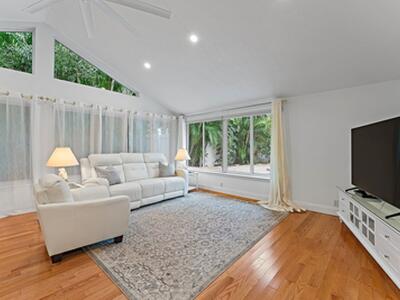 460 Sunrise Way, Juno Beach, FL 33408