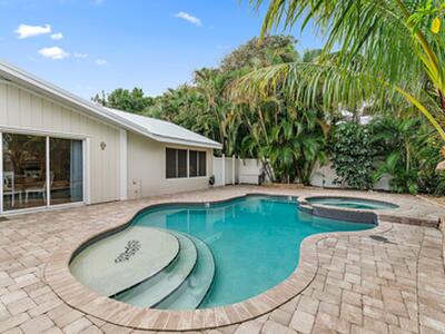 460 Sunrise Way, Juno Beach, FL 33408