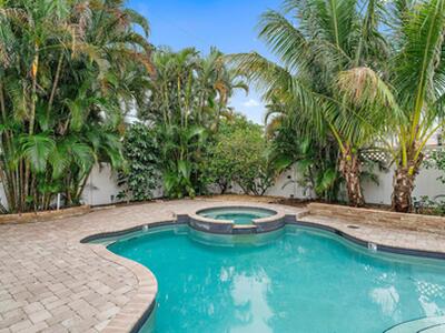 460 Sunrise Way, Juno Beach, FL 33408