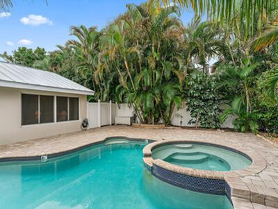 460 Sunrise Way, Juno Beach, FL 33408