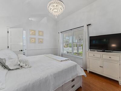 460 Sunrise Way, Juno Beach, FL 33408