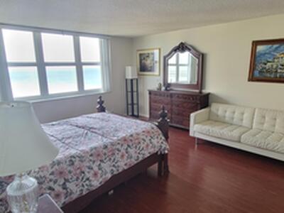 5440 N Ocean Drive, Singer Island, FL 33404