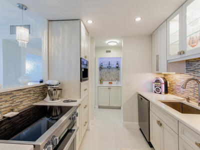 2121 N Ocean Boulevard, Boca Raton, FL 33431