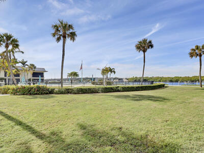 275 Beach Road, Tequesta, FL 33469