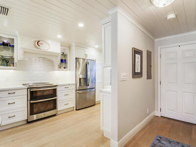 275 Beach Road, Tequesta, FL 33469