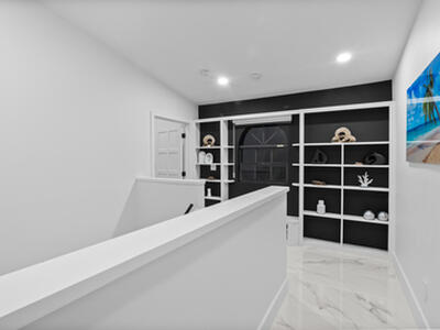 516 Royal Plaza Drive, Fort Lauderdale, FL 33301