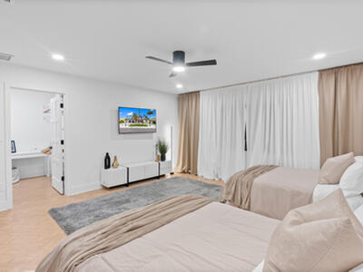 516 Royal Plaza Drive, Fort Lauderdale, FL 33301