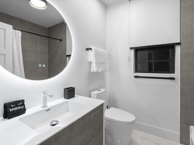 516 Royal Plaza Drive, Fort Lauderdale, FL 33301