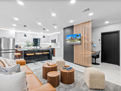 516 Royal Plaza Drive, Fort Lauderdale, FL 33301