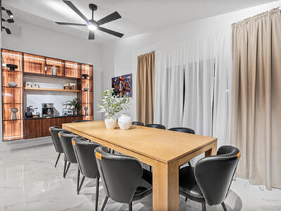 516 Royal Plaza Drive, Fort Lauderdale, FL 33301