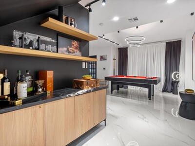 516 Royal Plaza Drive, Fort Lauderdale, FL 33301