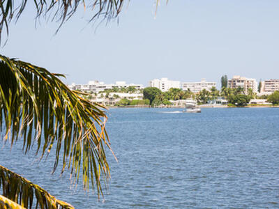 301 Croton Avenue, Lantana, FL 33462