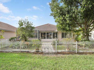 9150 Bay Harbour Circle, West Palm Beach, FL 33411