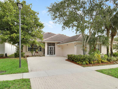 9150 Bay Harbour Circle, West Palm Beach, FL 33411