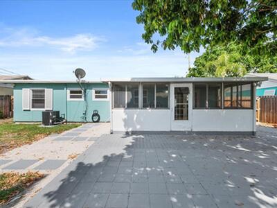 503 N Pennock Lane, Jupiter, FL 33458