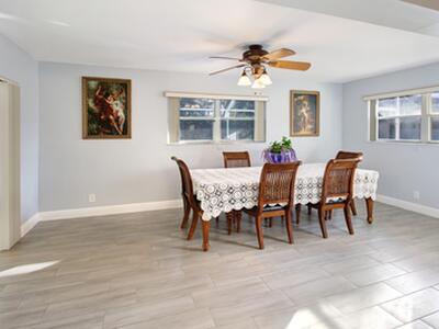 120 Park Lane E, Hypoluxo, FL 33462