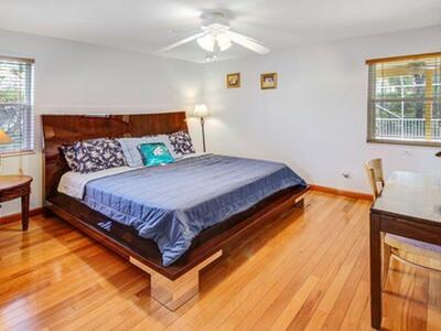 120 Park Lane E, Hypoluxo, FL 33462