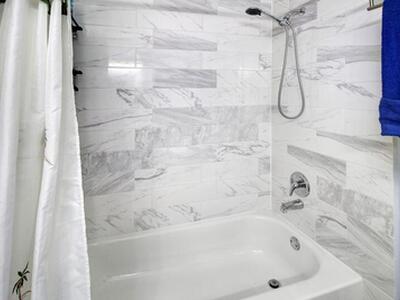 120 Park Lane E, Hypoluxo, FL 33462