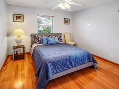 120 Park Lane E, Hypoluxo, FL 33462