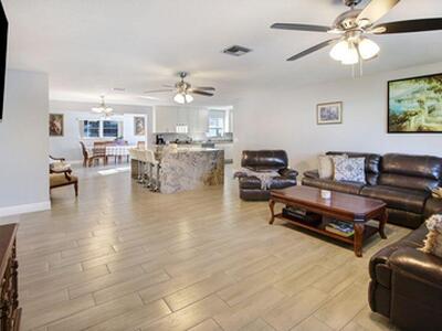 120 Park Lane E, Hypoluxo, FL 33462