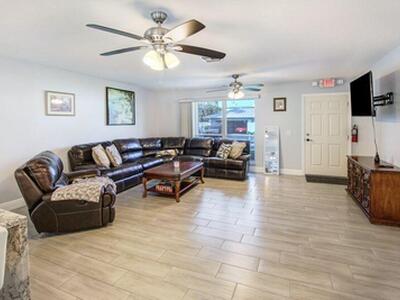 120 Park Lane E, Hypoluxo, FL 33462