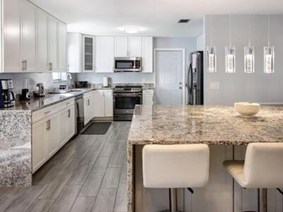 120 Park Lane E, Hypoluxo, FL 33462