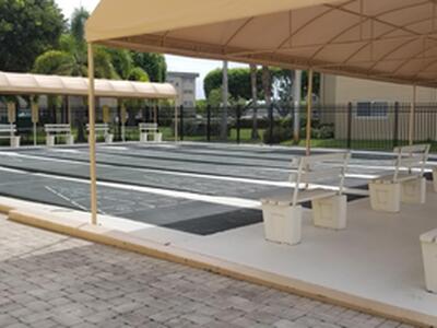 2400 NE 1st Lane, Boynton Beach, FL 33435
