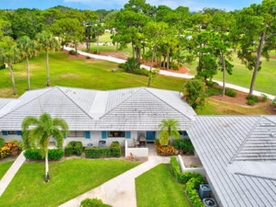 526 Club Drive, Palm Beach Gardens, FL 33418