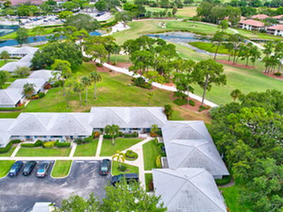 526 Club Drive, Palm Beach Gardens, FL 33418