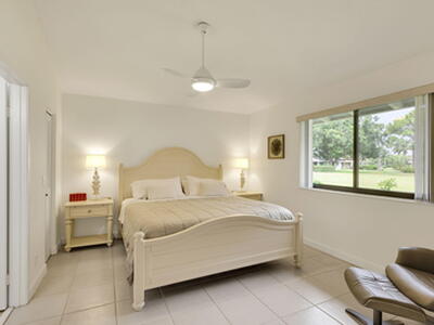 526 Club Drive, Palm Beach Gardens, FL 33418