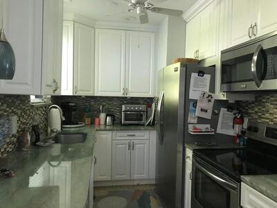 7 Bel Air Drive, Boynton Beach, FL 33435