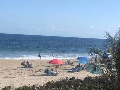 7 Bel Air Drive, Boynton Beach, FL 33435