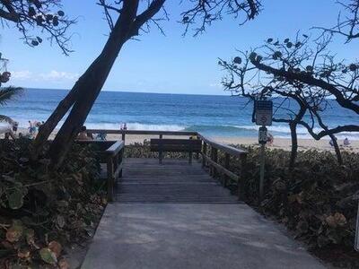 7 Bel Air Drive, Boynton Beach, FL 33435