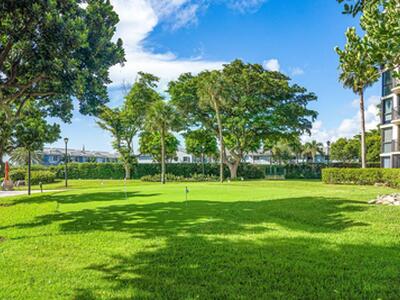899 Jeffery Street, Boca Raton, FL 33487