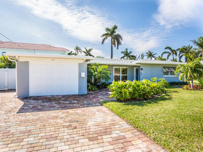 700 NE 70th Street