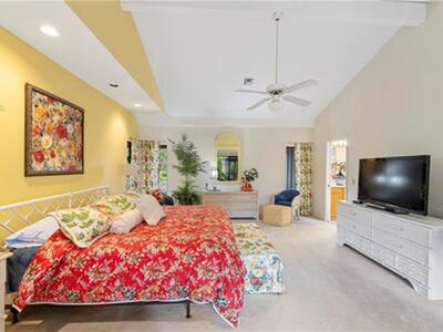 1330 Shorewinds Lane, Vero Beach, FL 32963