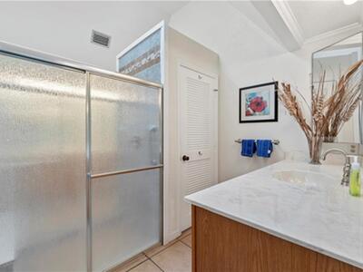 1330 Shorewinds Lane, Vero Beach, FL 32963