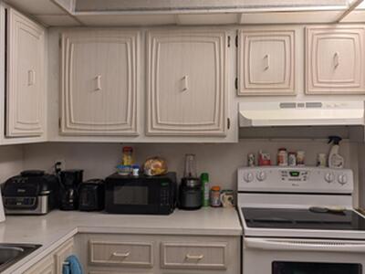 711 Lori Drive, Palm Springs, FL 33461