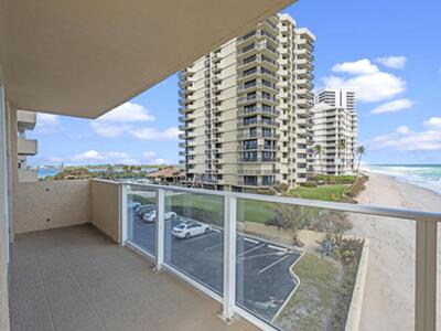 5440 N Ocean Drive, Riviera Beach, FL 33404