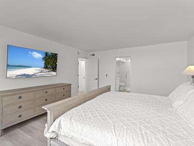 5440 N Ocean Drive, Riviera Beach, FL 33404