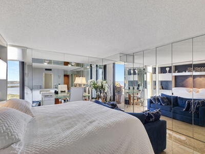 5550 N Ocean Drive, Singer Island, FL 33404