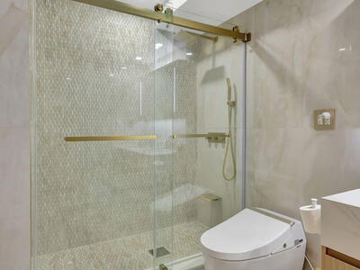 5550 N Ocean Drive, Singer Island, FL 33404