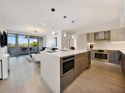 111 SE 1st Avenue, Delray Beach, FL 33444