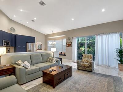 8180 Sandpiper Way, West Palm Beach, FL 33412